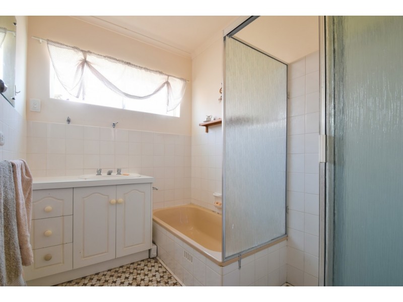 25 Irvine Street, Port Noarlunga SA 5167