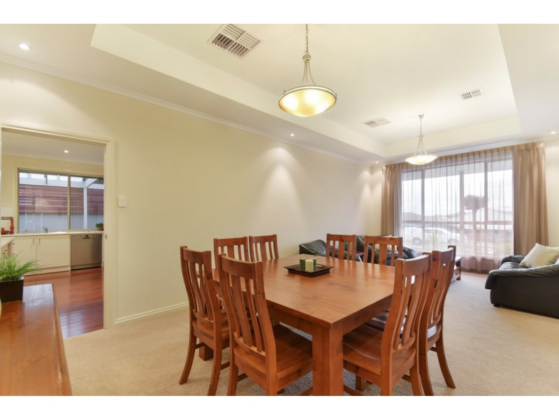 72 Esperance Boulevard, Seaford Rise SA 5169