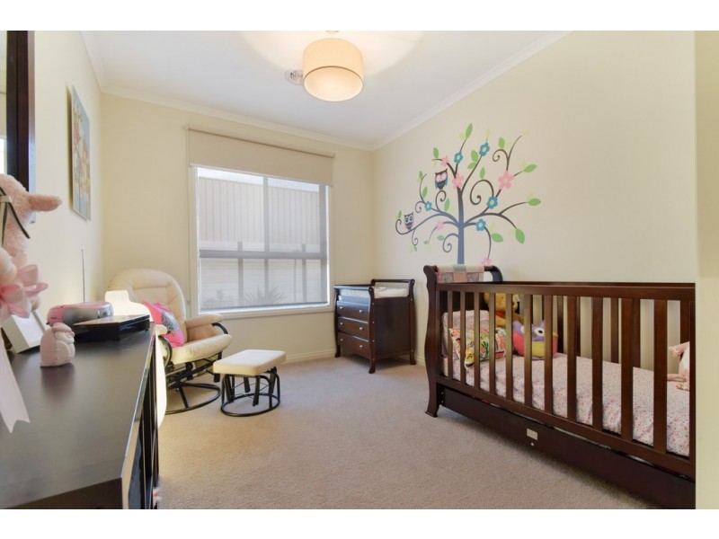 72 Esperance Boulevard, Seaford Rise SA 5169