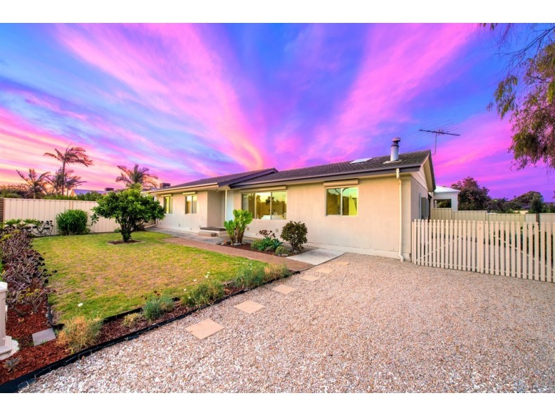 17 Swordsman Road, O’sullivan Beach SA 5166