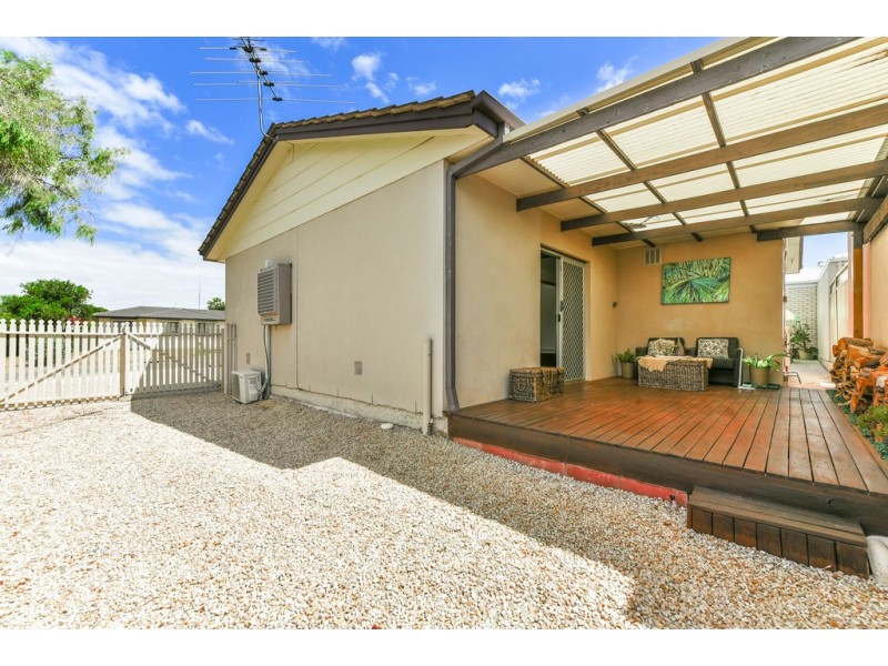 17 Swordsman Road, O’sullivan Beach SA 5166