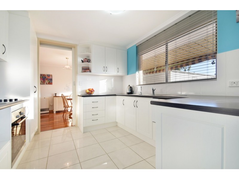 8 Heather Road, Happy Valley SA 5159