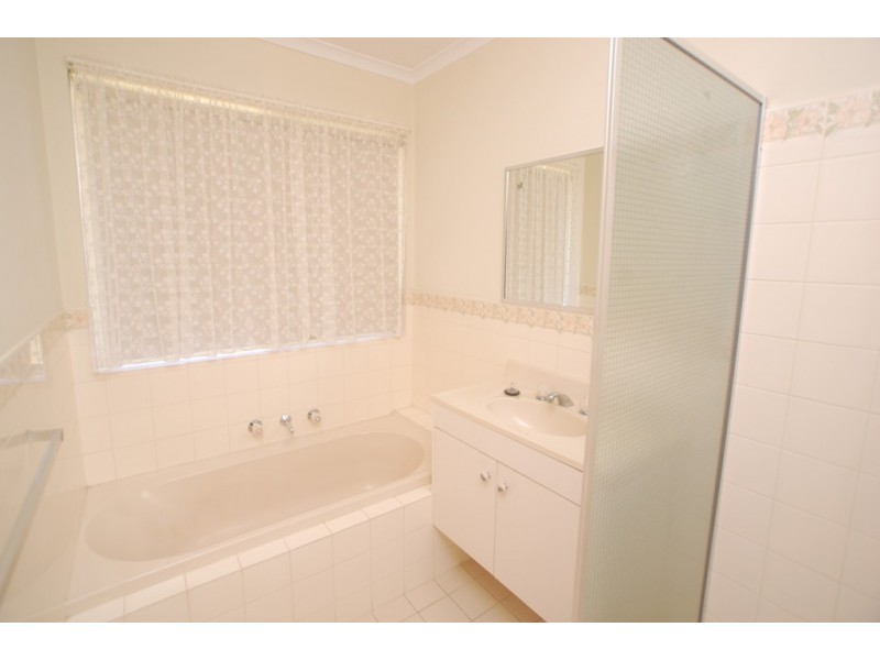 13 Jacqueline Avenue, Woodcroft SA 5162