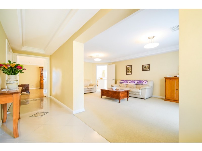 36 Daveys Road, Flagstaff Hill SA 5159