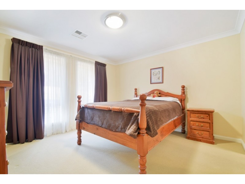 36 Daveys Road, Flagstaff Hill SA 5159