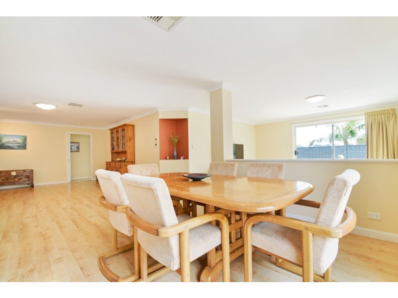 36 Daveys Road, Flagstaff Hill SA 5159