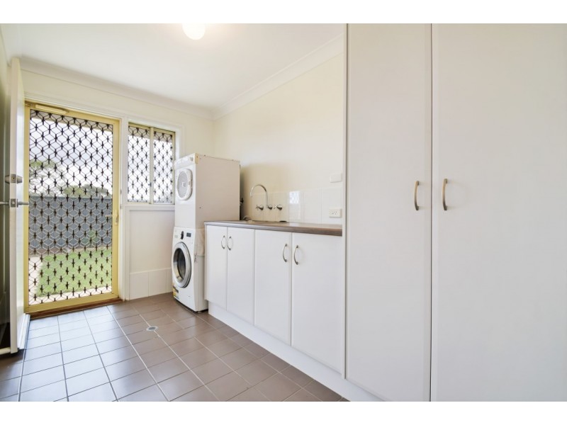 36 Daveys Road, Flagstaff Hill SA 5159