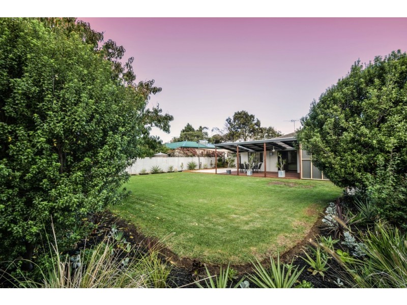 17 Shelly Avenue, Port Willunga SA 5173