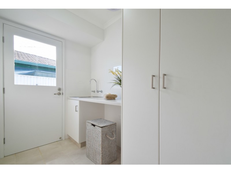 17 Shelly Avenue, Port Willunga SA 5173