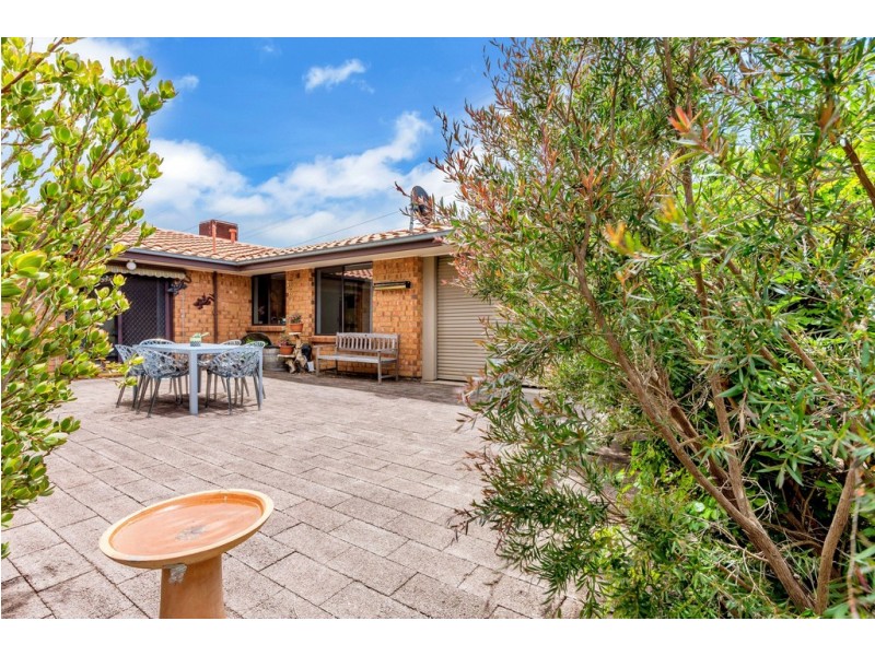 2 Abiona Street, Flagstaff Hill SA 5159