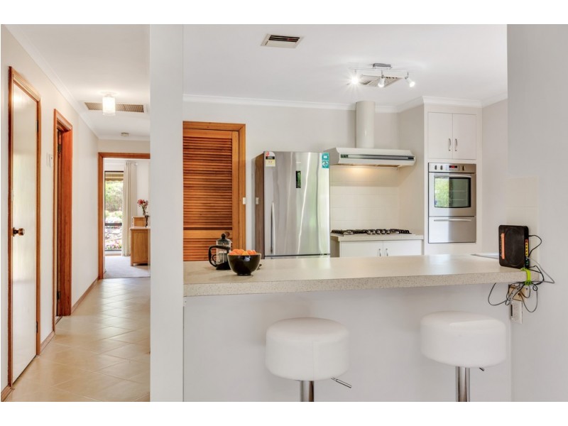 2 Abiona Street, Flagstaff Hill SA 5159