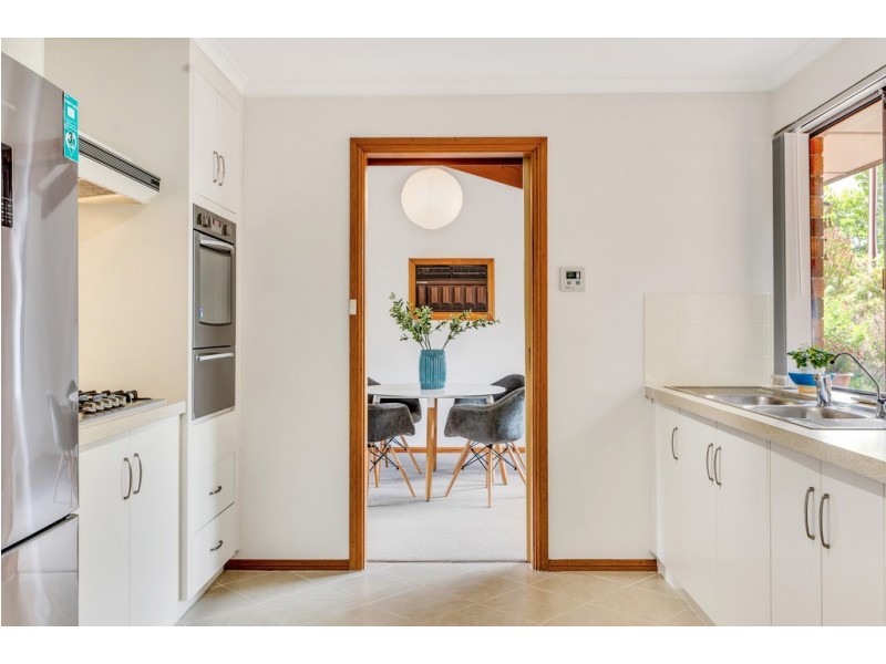 2 Abiona Street, Flagstaff Hill SA 5159