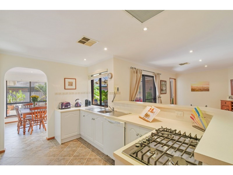 17 Epsilon Close, Woodcroft SA 5162