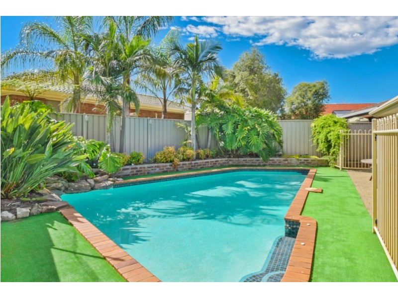 17 Epsilon Close, Woodcroft SA 5162