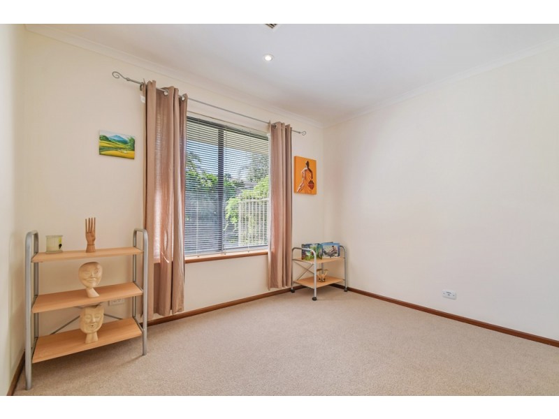 17 Epsilon Close, Woodcroft SA 5162