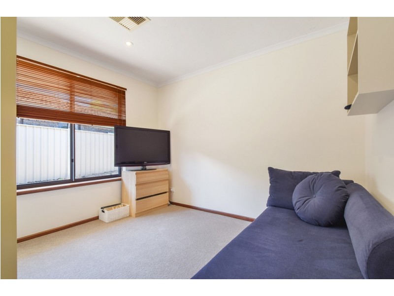 17 Epsilon Close, Woodcroft SA 5162