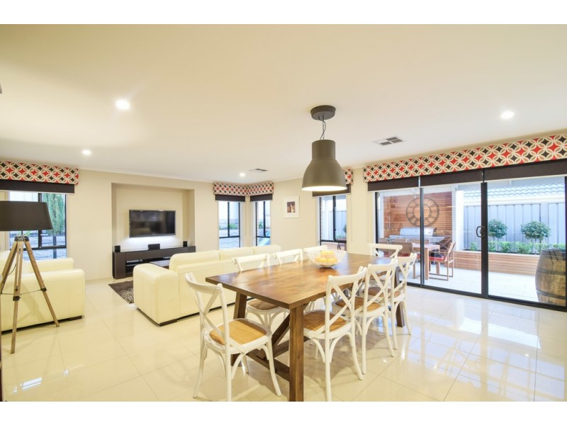 48 Serafino Drive, Noarlunga Downs SA 5168