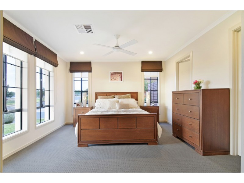 48 Serafino Drive, Noarlunga Downs SA 5168