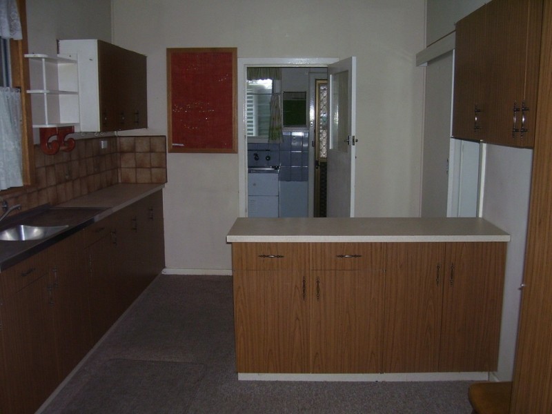 11 Byron Avenue, Clovelly Park SA 5042