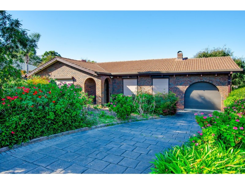 10 Windemere Place, O’halloran Hill SA 5158
