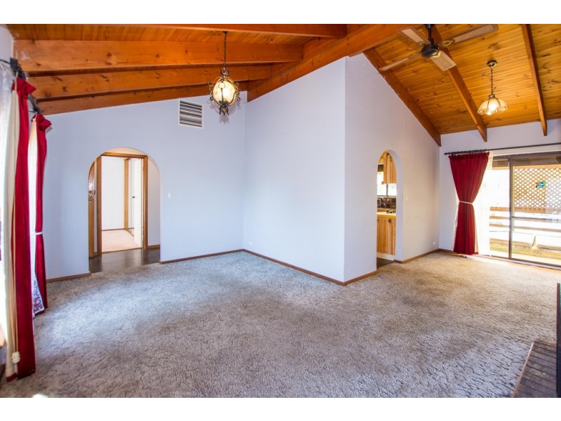 10 Windemere Place, O’halloran Hill SA 5158