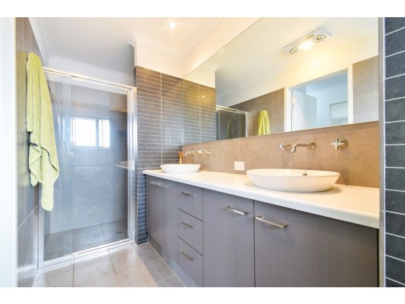 16 Beachport Road, Seaford Rise SA 5169