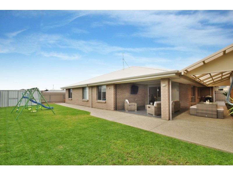 16 Beachport Road, Seaford Rise SA 5169