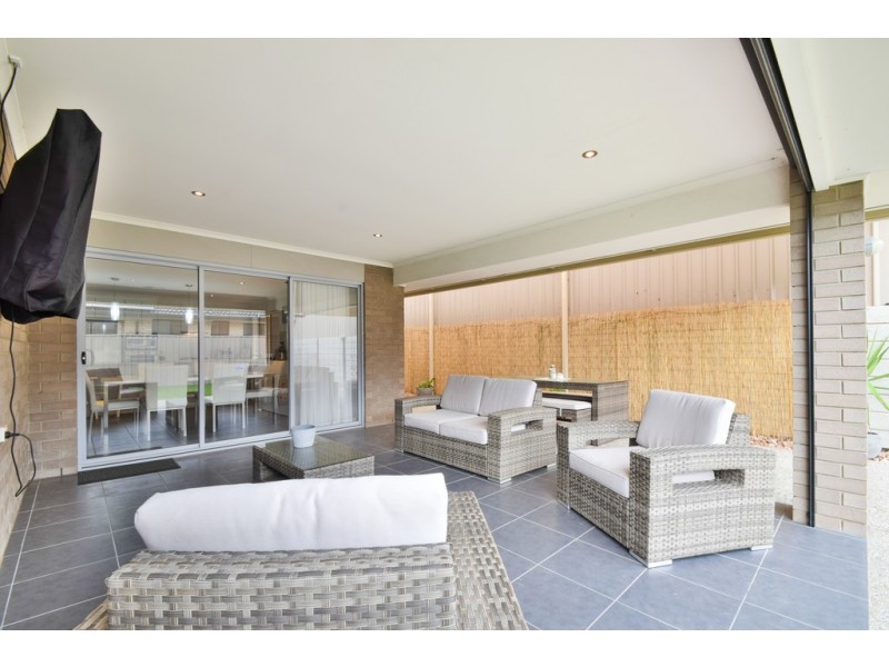 16 Beachport Road, Seaford Rise SA 5169