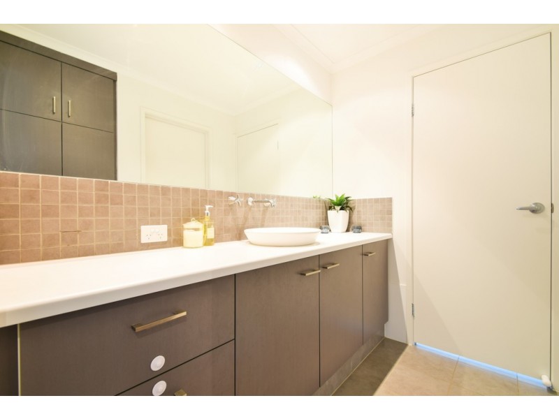 16 Beachport Road, Seaford Rise SA 5169