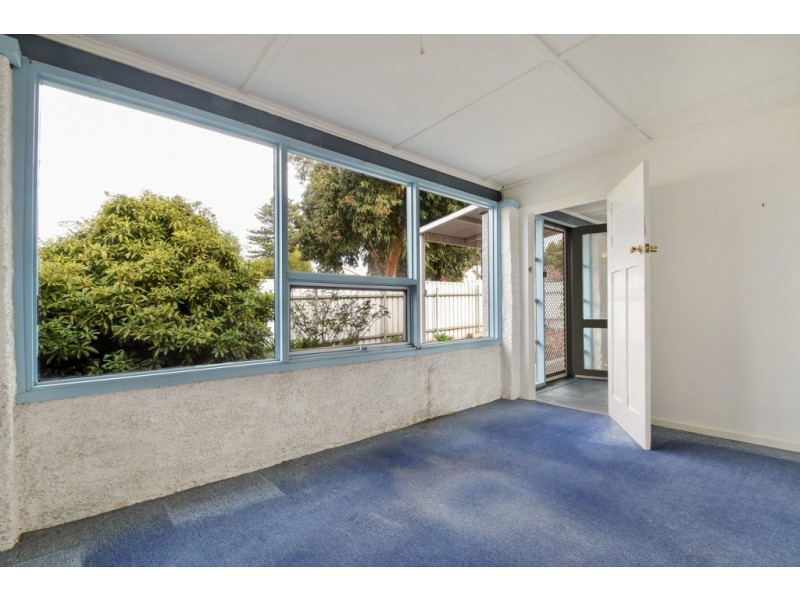 12 Grantley Avenue, Victor Harbor SA 5211