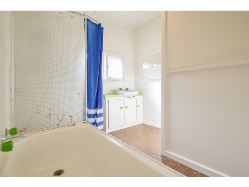 12 Grantley Avenue, Victor Harbor SA 5211