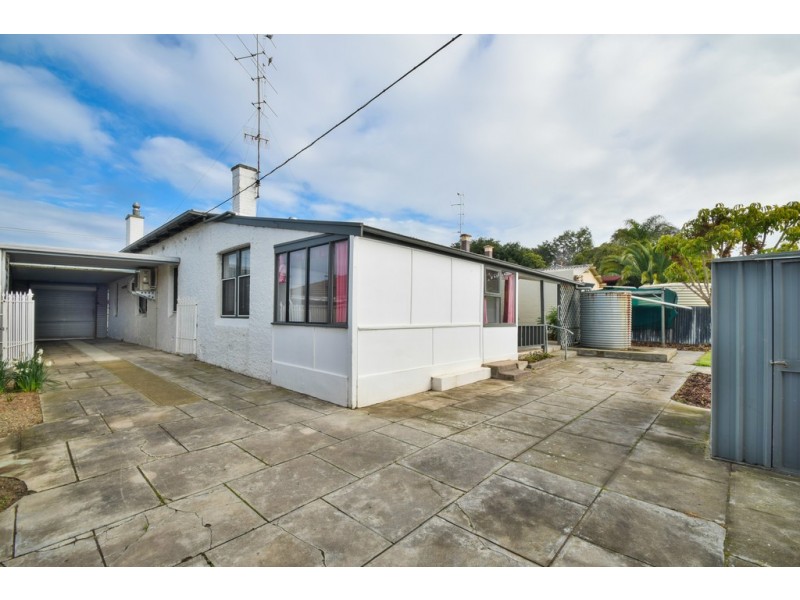 12 Grantley Avenue, Victor Harbor SA 5211