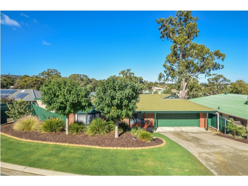 19 Wooding Avenue, Woodcroft SA 5162