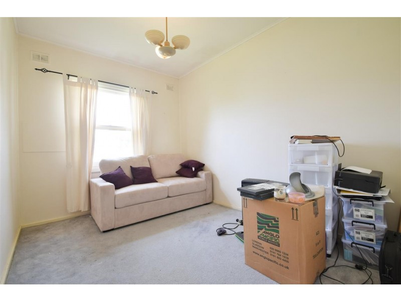 27 Kingston Avenue, Seacombe Gardens SA 5047