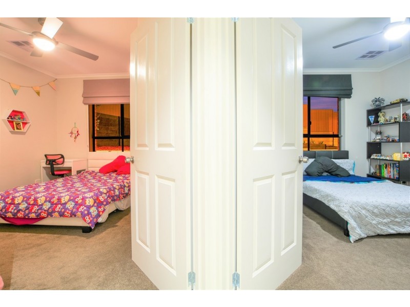 39 Corrimal Ave, Noarlunga Downs SA 5168