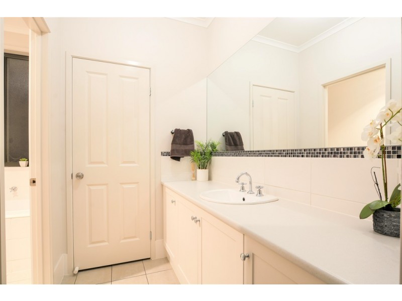 39 Corrimal Ave, Noarlunga Downs SA 5168