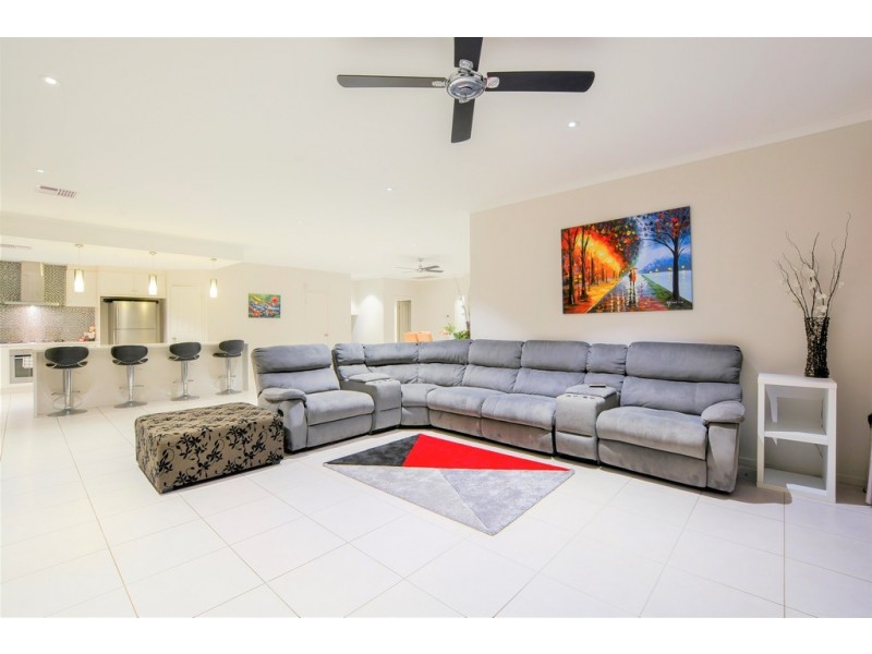 39 Corrimal Ave, Noarlunga Downs SA 5168