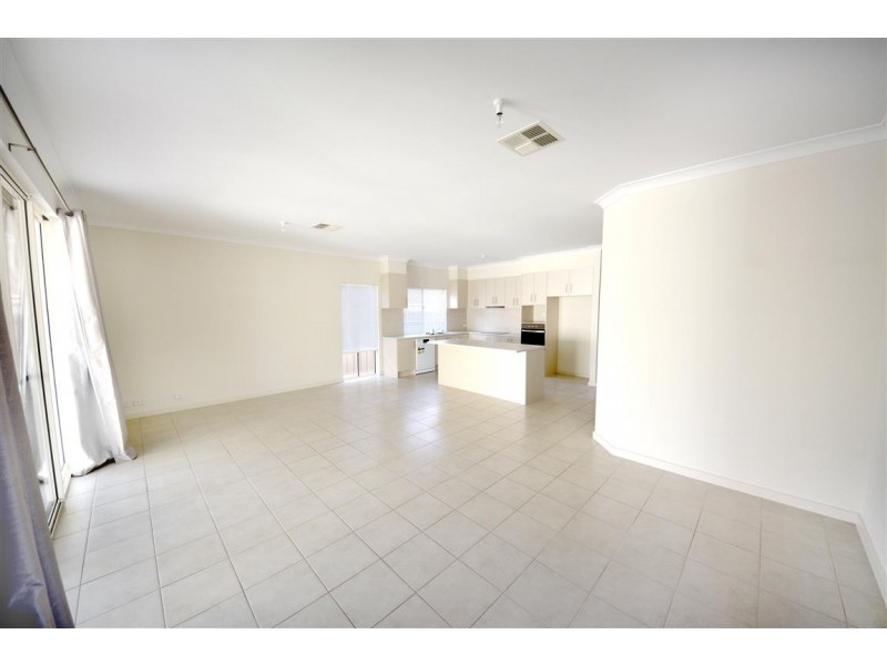 17 Lynton Avenue, North Brighton SA 5048