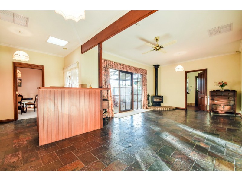 19 Kathleen Street, Morphett Vale SA 5162