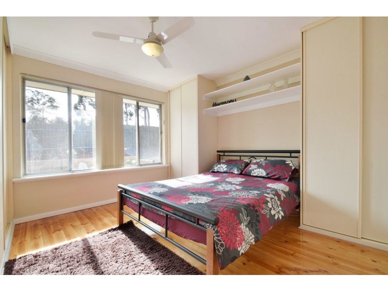 9 Arnold Drive, Hackham SA 5163