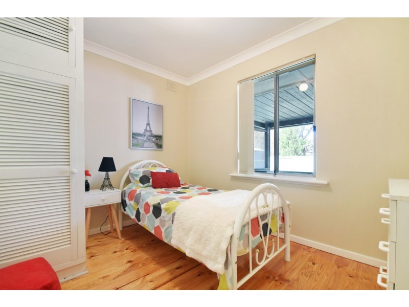 9 Arnold Drive, Hackham SA 5163