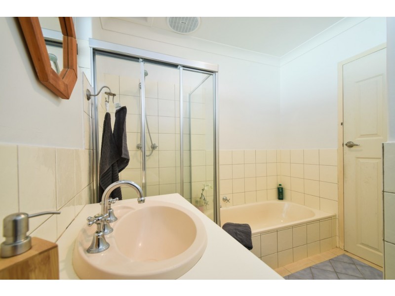 9 Arnold Drive, Hackham SA 5163