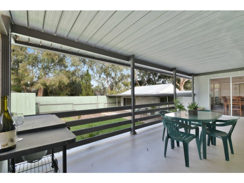 9 Arnold Drive, Hackham SA 5163