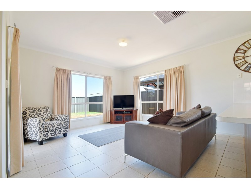 13 Callabonna Avenue, Andrews Farm SA 5114