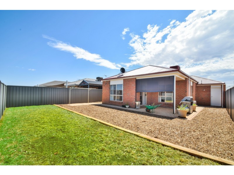 13 Callabonna Avenue, Andrews Farm SA 5114