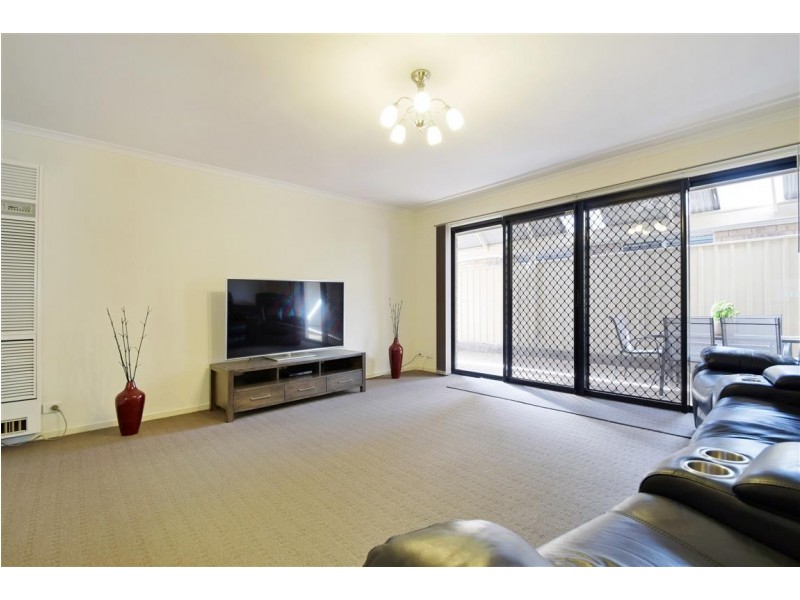 10 Rothschild Street, Woodcroft SA 5162