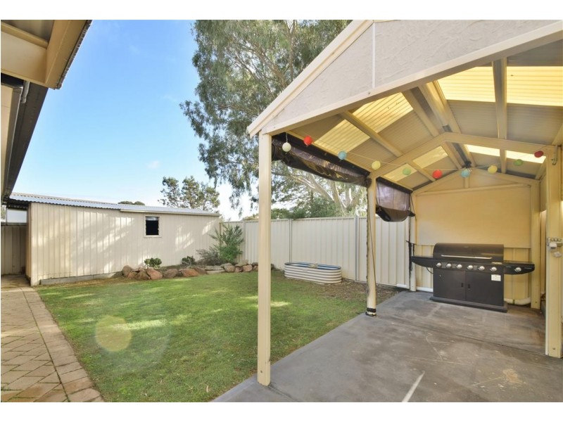 10 Rothschild Street, Woodcroft SA 5162