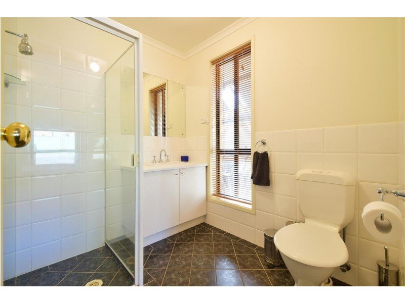 10 Rothschild Street, Woodcroft SA 5162