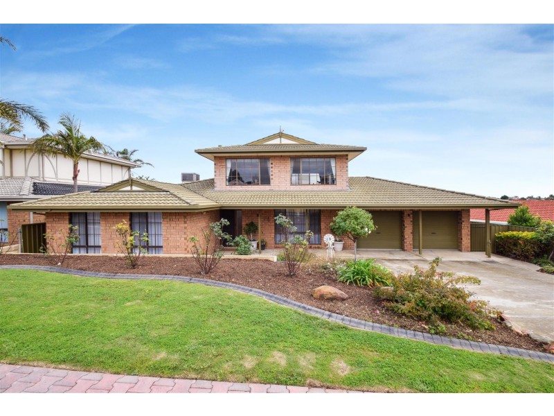 15 Coorabie Crescent, Hallett Cove SA 5158