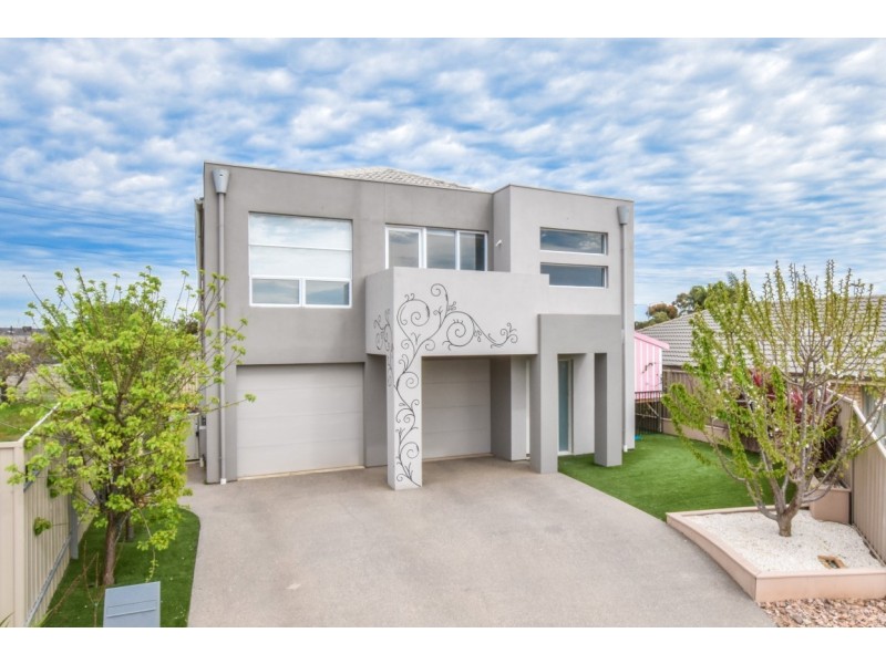 26 Arkle Place, Woodcroft SA 5162